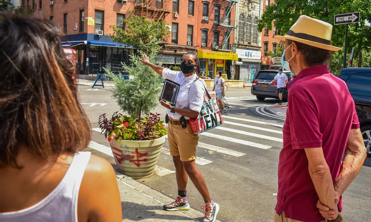 Walking Tours Get a Radical Makeover, Focusing on People’s Histories